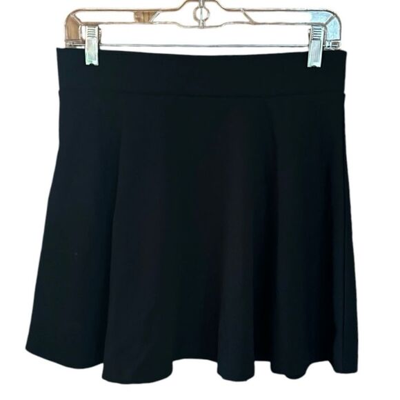 Decree Dresses & Skirts - Decree Women's Solid Black Mini Skater Swing Skirt Size Large